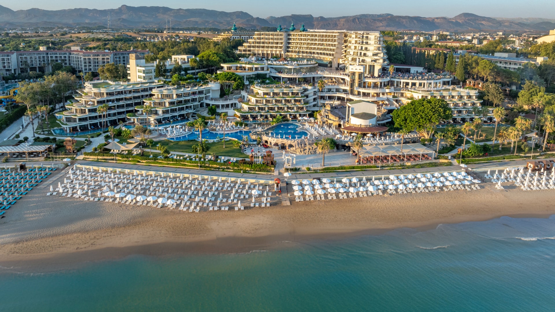 Sunrise Queen Resort Hotel