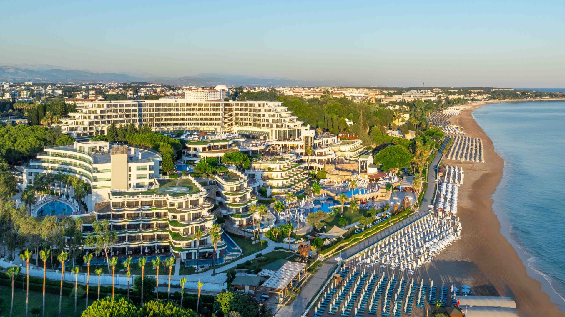 Sunrise Queen Resort Hotel